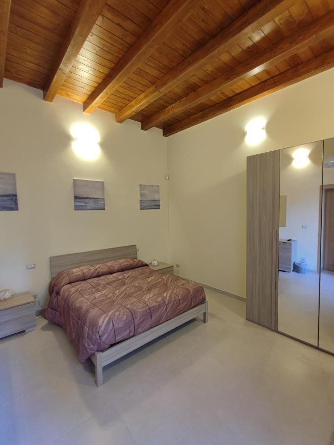 In Centro Rooms And Apartments Isola di Liri Exteriör bild