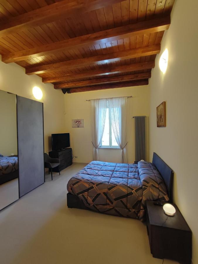 In Centro Rooms And Apartments Isola di Liri Exteriör bild
