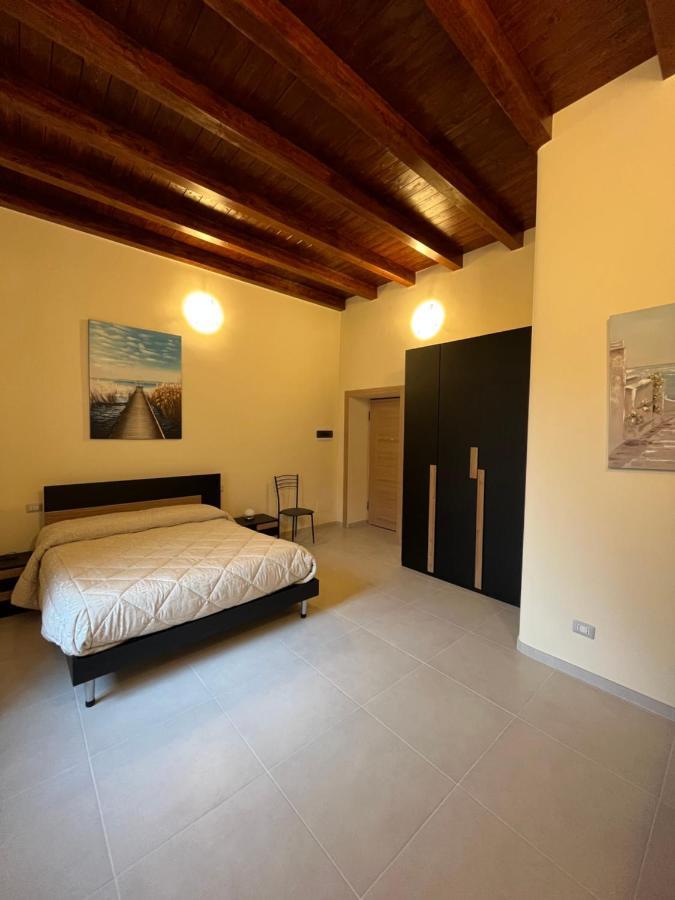 In Centro Rooms And Apartments Isola di Liri Exteriör bild