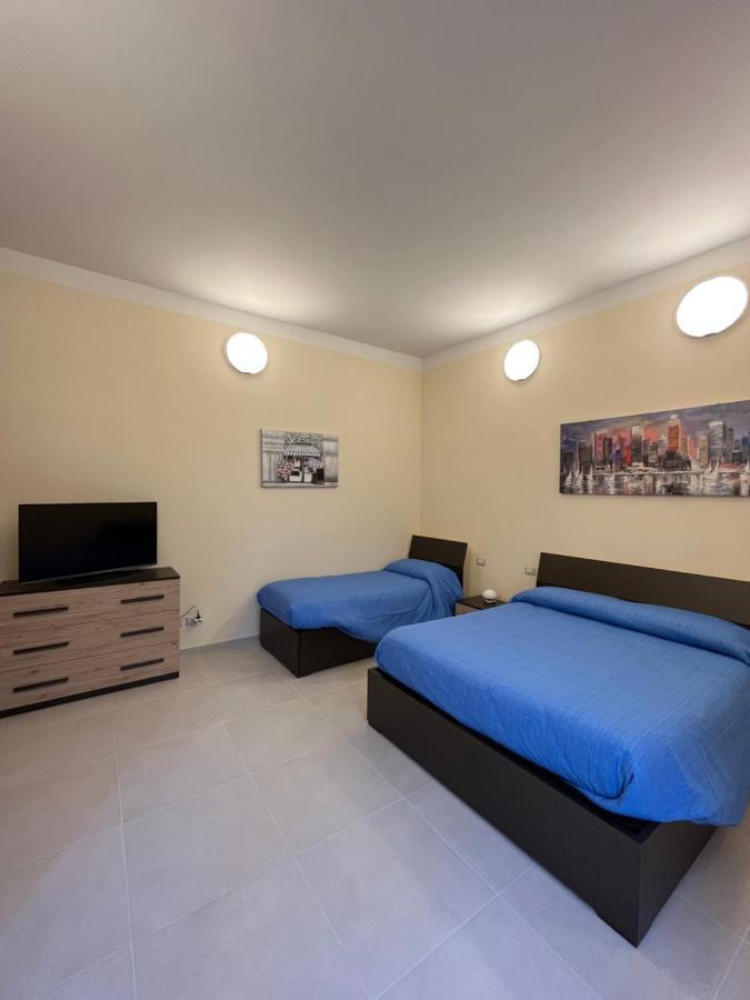In Centro Rooms And Apartments Isola di Liri Exteriör bild