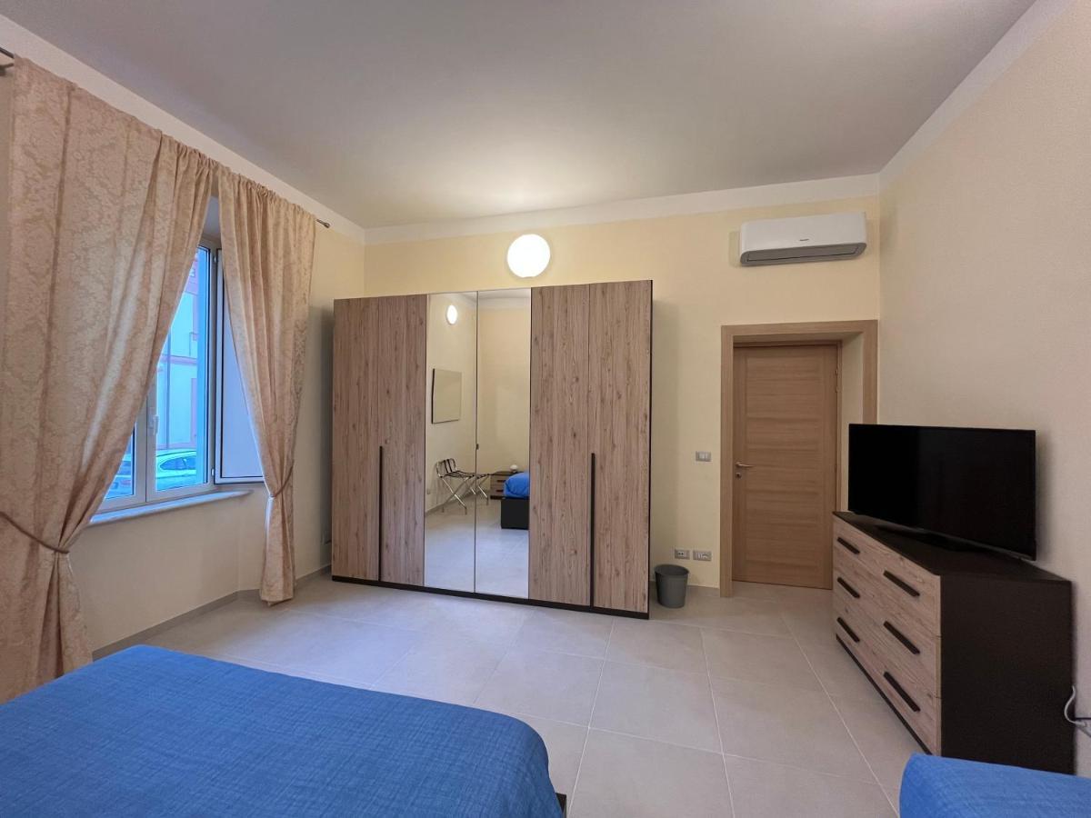 In Centro Rooms And Apartments Isola di Liri Exteriör bild